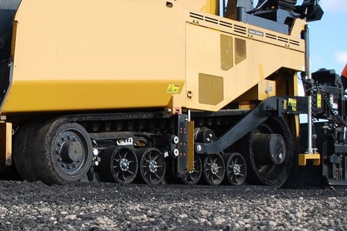 攤鋪機(jī)履帶應(yīng)用